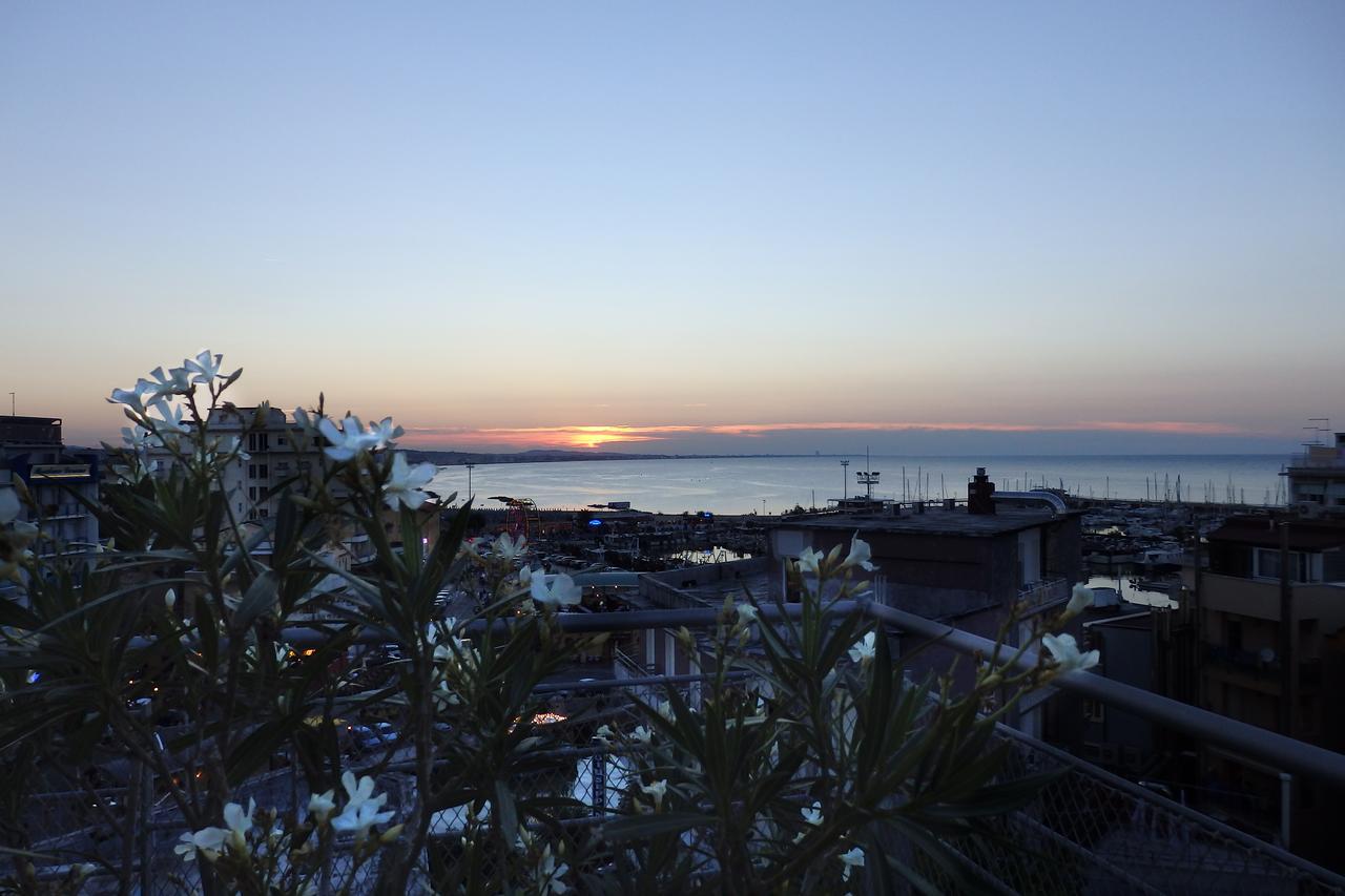 Residence Adriatico Gabicce Mare Kamer foto