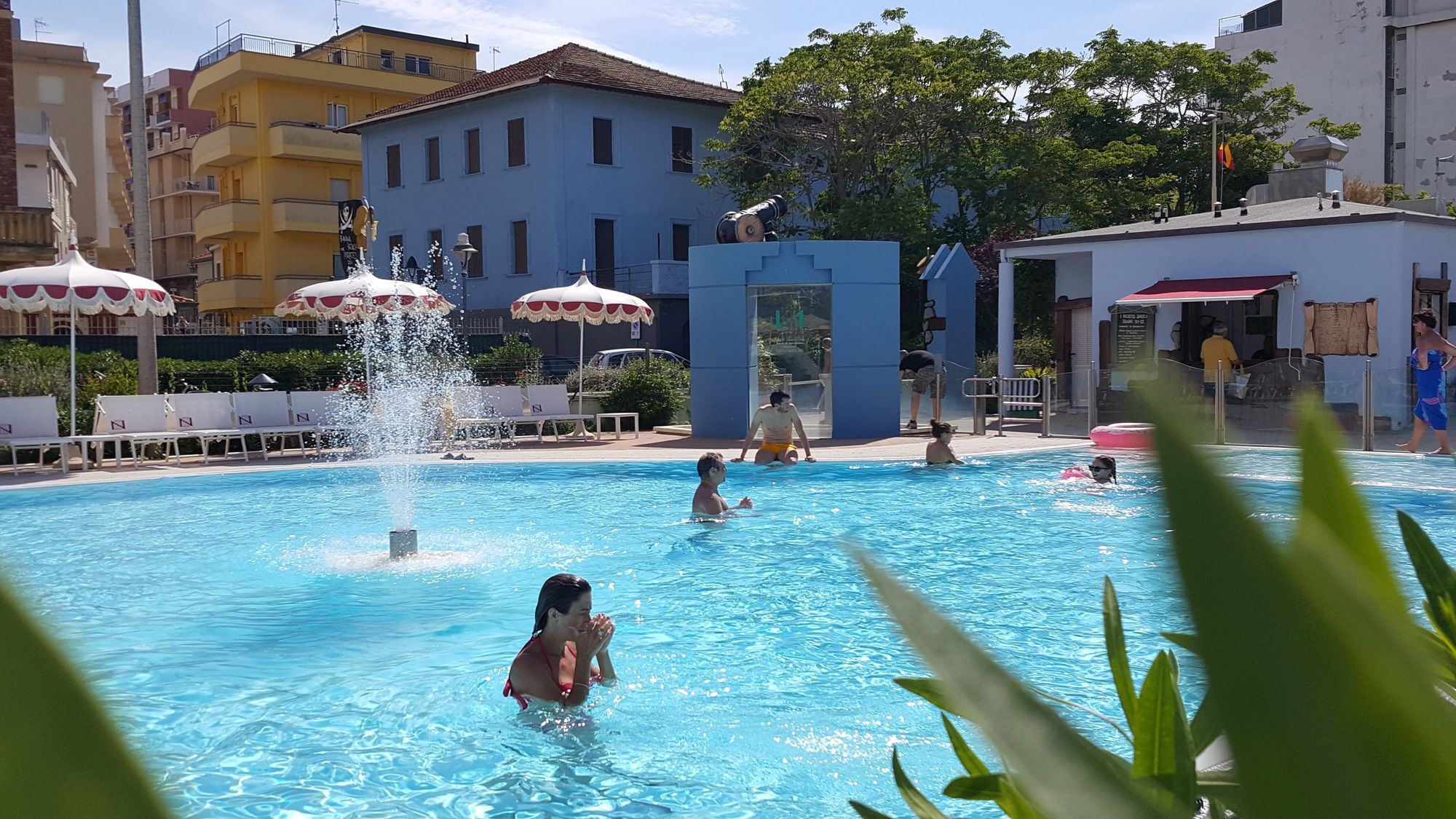 Residence Adriatico Gabicce Mare Buitenkant foto